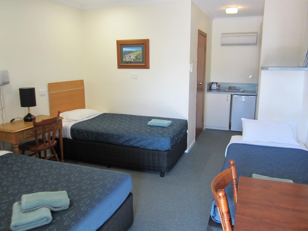 Snowgum Motel Маунт Бюти Екстериор снимка